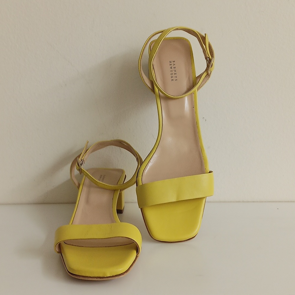Barneys New York Open Toe Buckle Sandals Size 38 Yellow